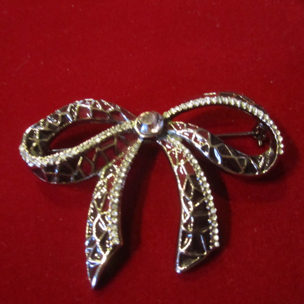 BOW Brooch Lapel Pin Ornament dark grey tones VTG